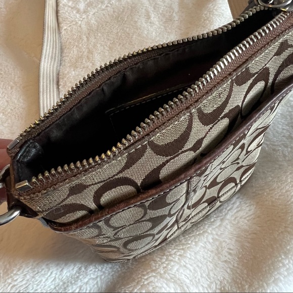 Coach Bag! - Picture 13 of 15